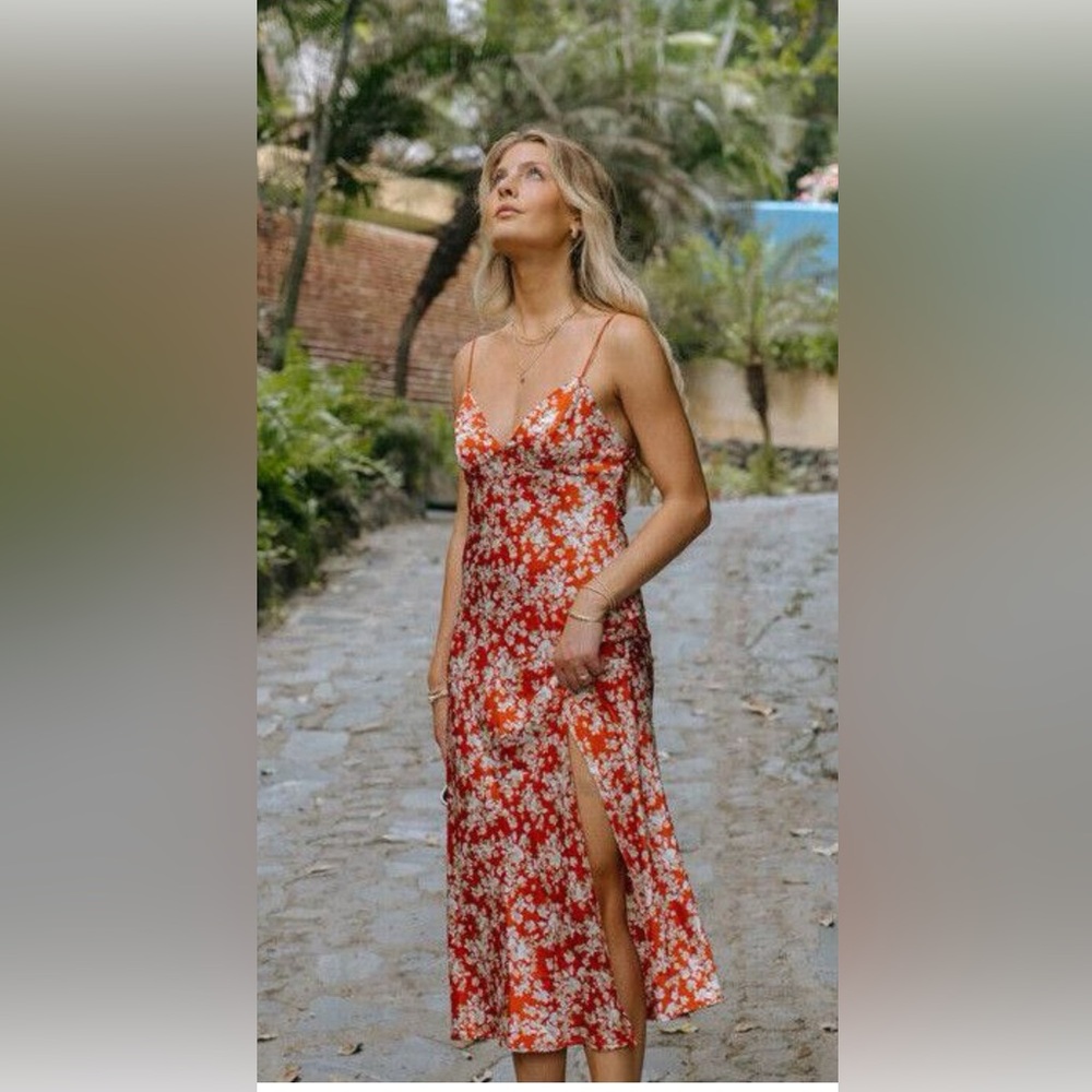 Hello Molly Red Floral Midi Dress